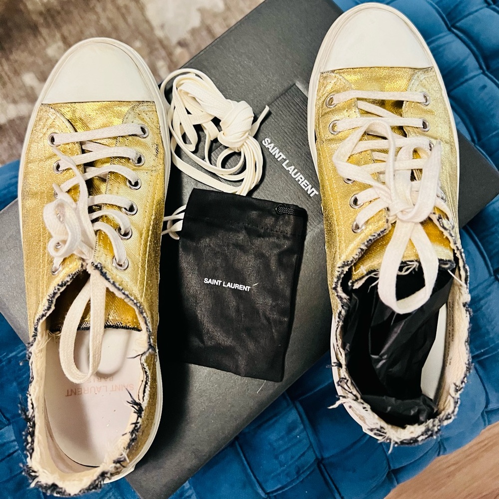 Saint Laurent Sneakers Size 38 . Box included